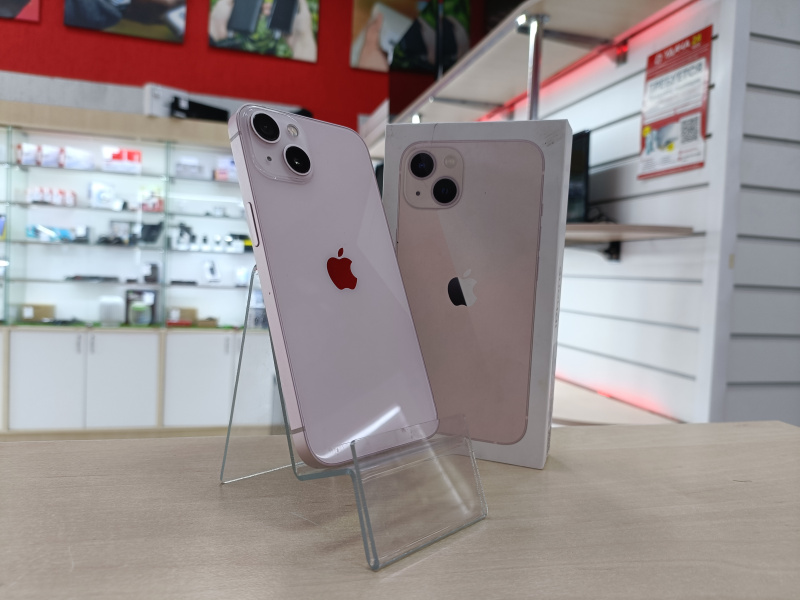 Мобильный телефон Apple iPhone 13