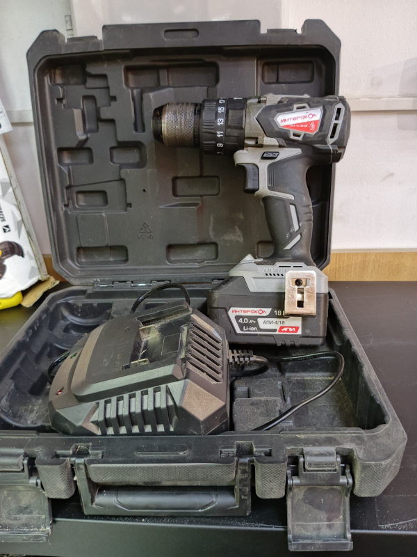 Шуруповерт Интерскол ДАУ-13/18В