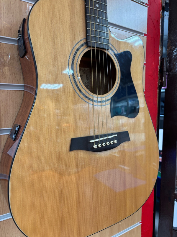ГИТАРА Ibanez -