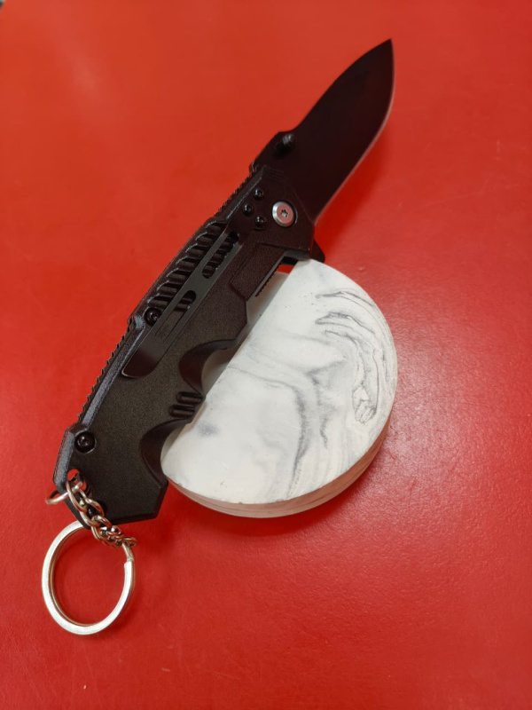 нож турист  черный