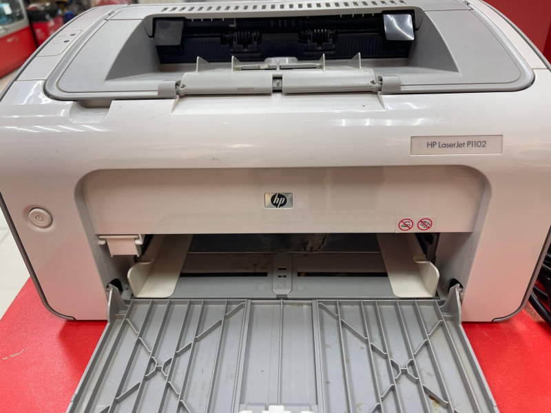Принтер HP laserJet P1102