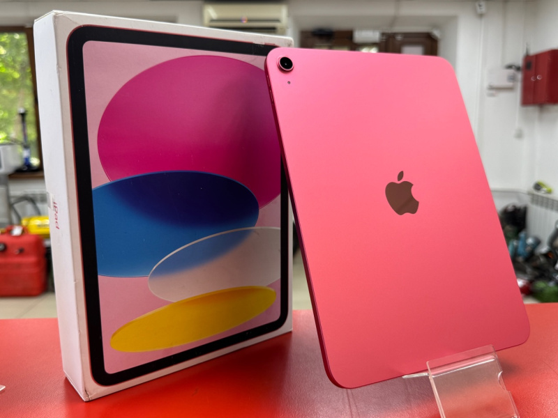 Планшет Apple iPad Air 11 (6-го поколения) (2024)