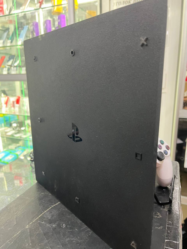 Игровая приставка PlayStation 4 pro 1 TB
