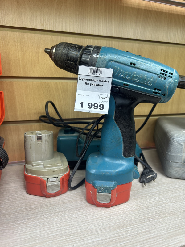 Шуруповерт Makita Не указана