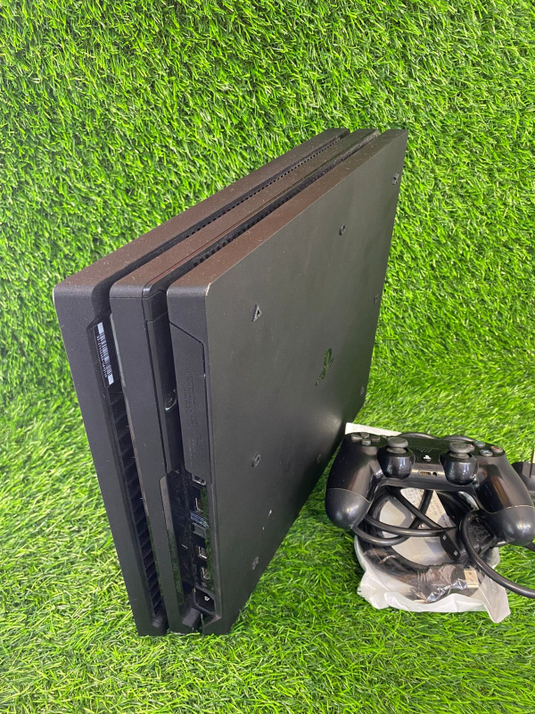 Игровая приставка PlayStation PS 4 Pro 1tb