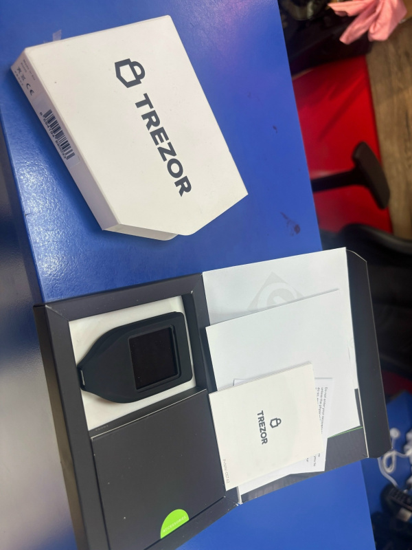 Trezor t Tezenis Trezor t