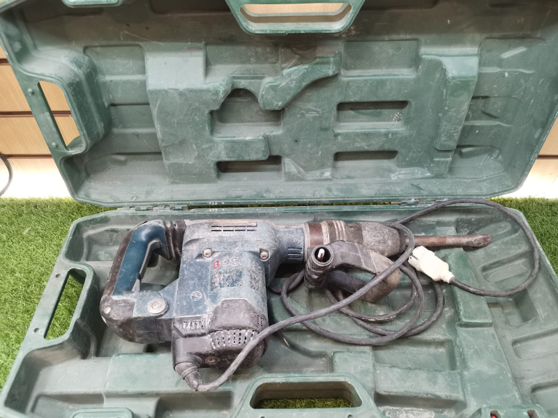 Отбойный молоток Bosch 105db 1100w