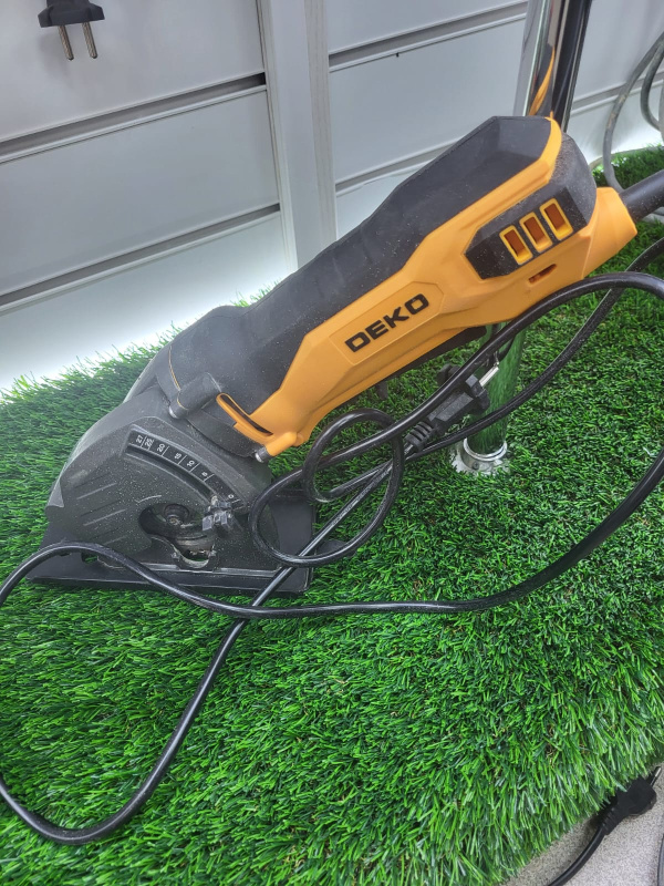 Циркулярная пила Deko dkcs 1000¶