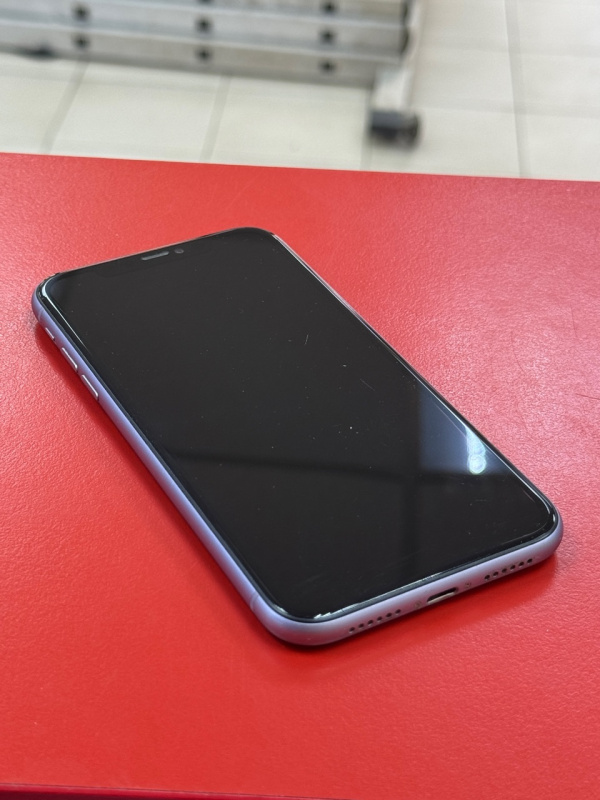 Мобильный телефон Apple iPhone 11