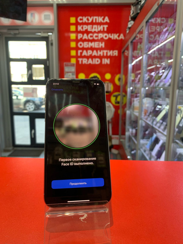 Мобильный телефон Apple iPhone X