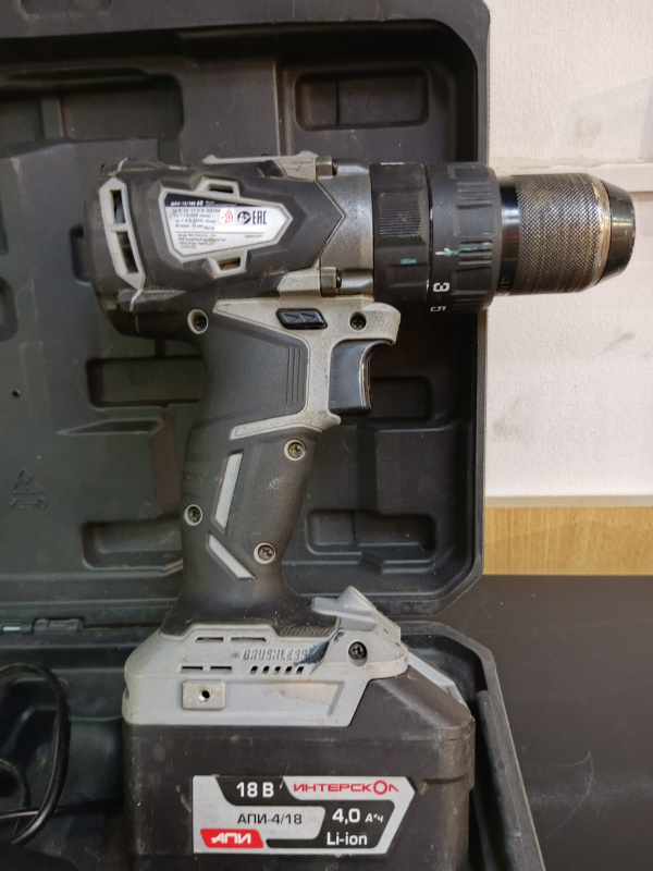 Шуруповерт Интерскол ДАУ-13/18В
