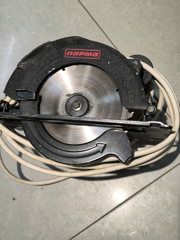 Торцовочная пила Парма 180д