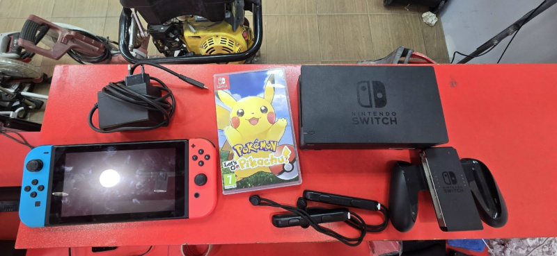 Игровая приставка Nintendo switch Hac-001 32gb