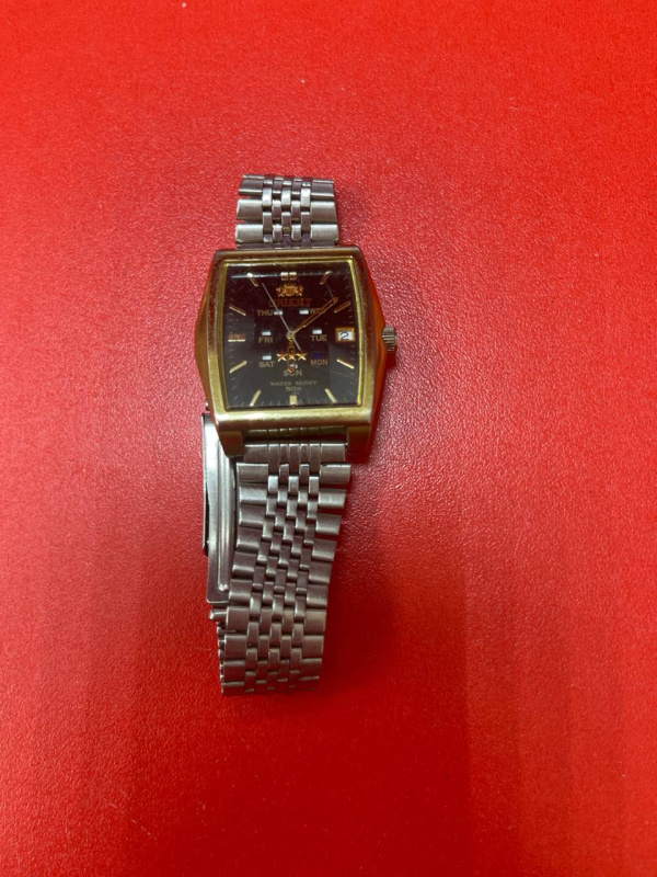 Часы наручные Orient er1w002d