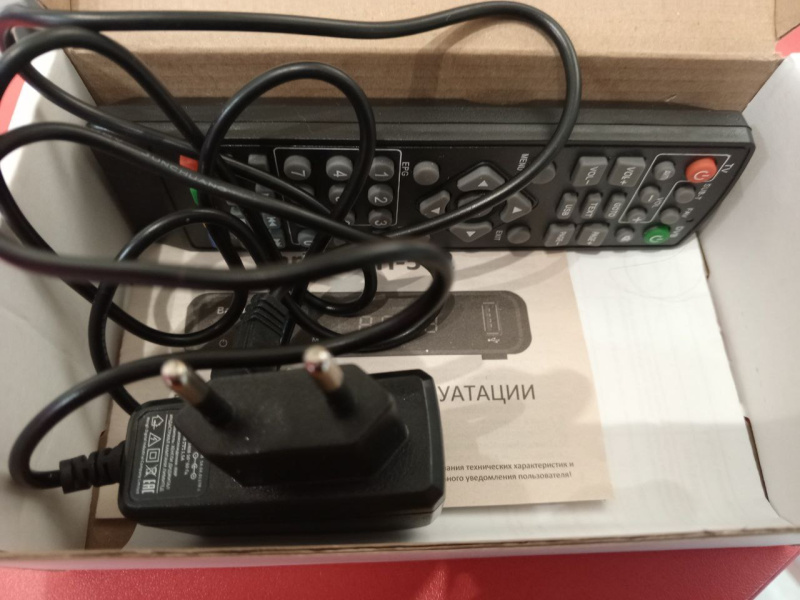 цифровая приставка Триколор ТН 562