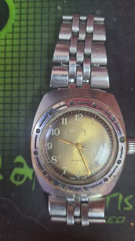 Часы наручные  wostok amphibian