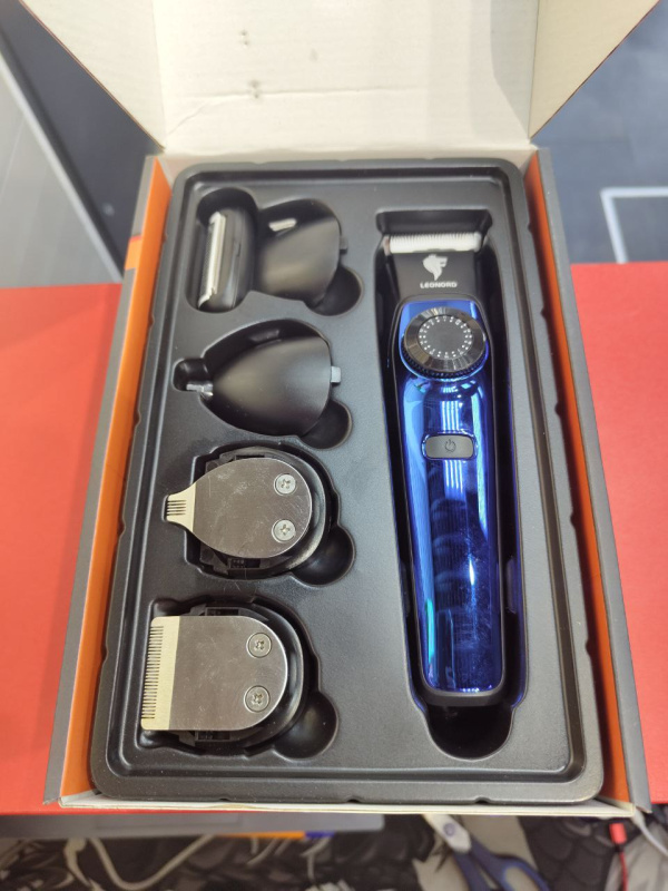 Машинка для стрижки волос  5 в1 Leonord Perfect