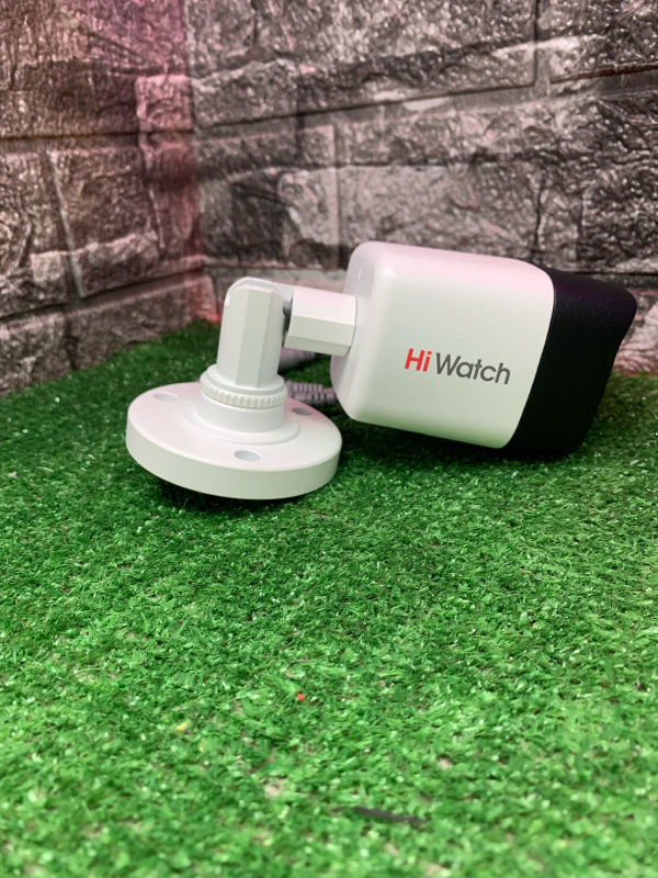 Видеокамера HIKVISION HiWatch DS-T200A