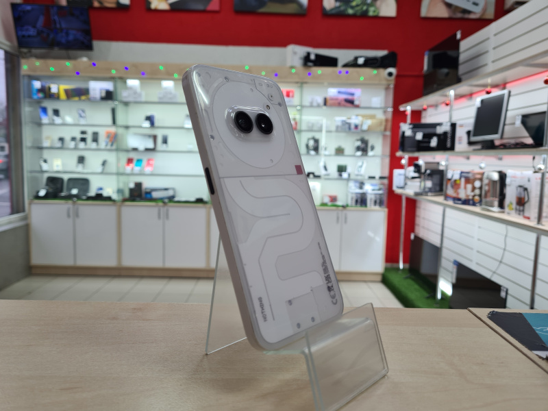 Мобильный телефон Nothing Phone (2a)