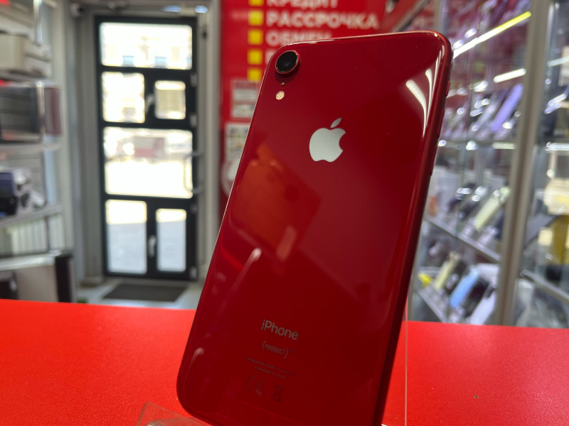 Мобильный телефон Apple iPhone XR