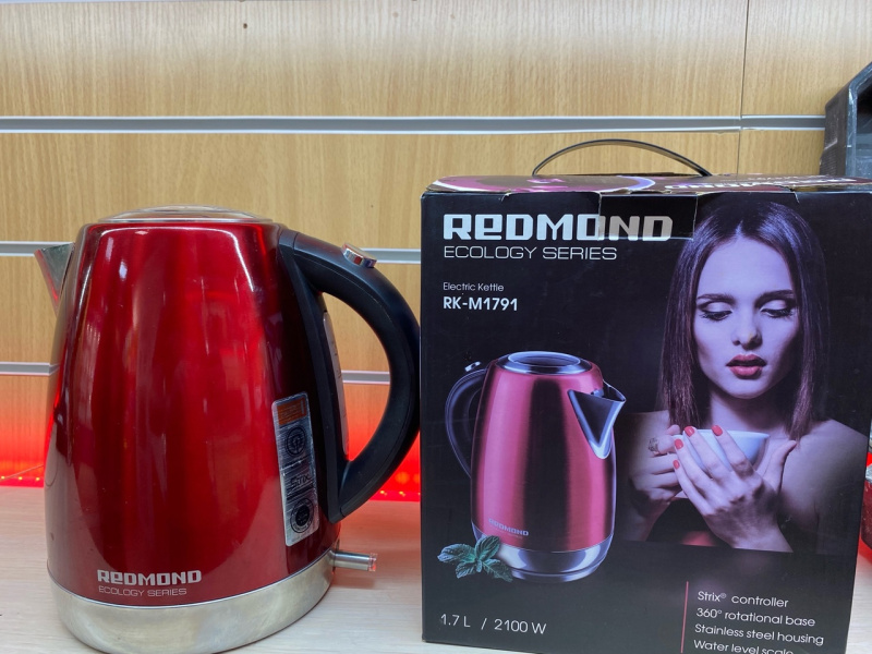 чайник Redmond rk-m1791