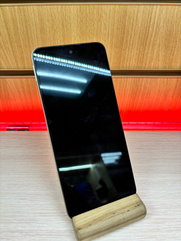 Мобильный телефон Xiaomi Redmi 13