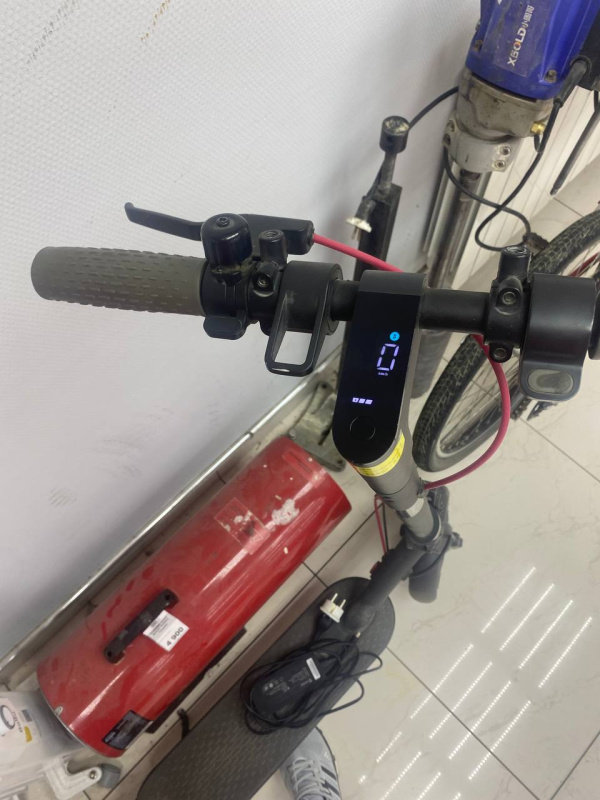 Самокат Xiaomi scooter 3