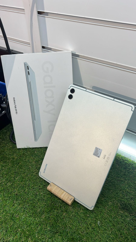 Планшет Samsung Galaxy Tab S9 FE