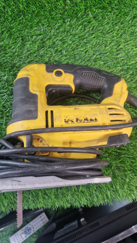 Электролобзик Dewalt DWE349 -ks