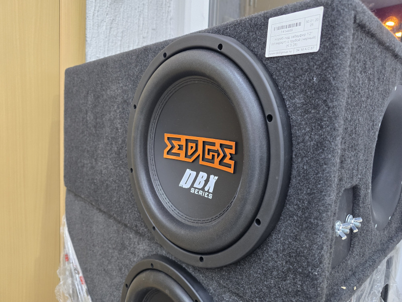 Авто сабвуфер Edge EDA 12 в коробе на трубе