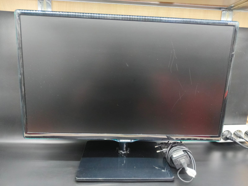 Монитор Samsung S24D390HL