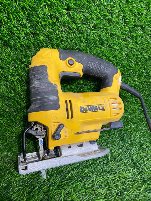 Электролобзик Dewalt DWE349 -ks