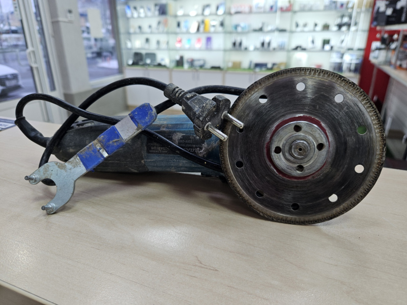 Болгарка Makita GA5030R