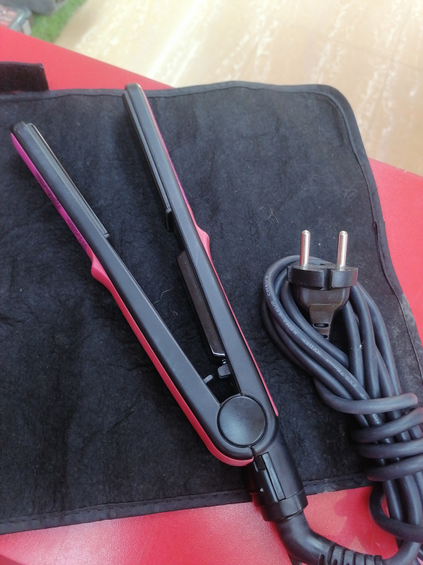 Плойка Philips 700