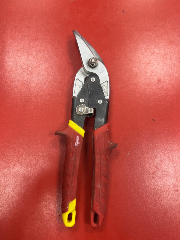 Ножницы по металлу Milwaukee CRM S