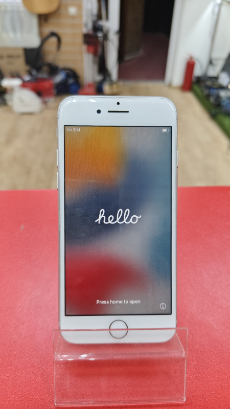 Мобильный телефон Apple iPhone 7