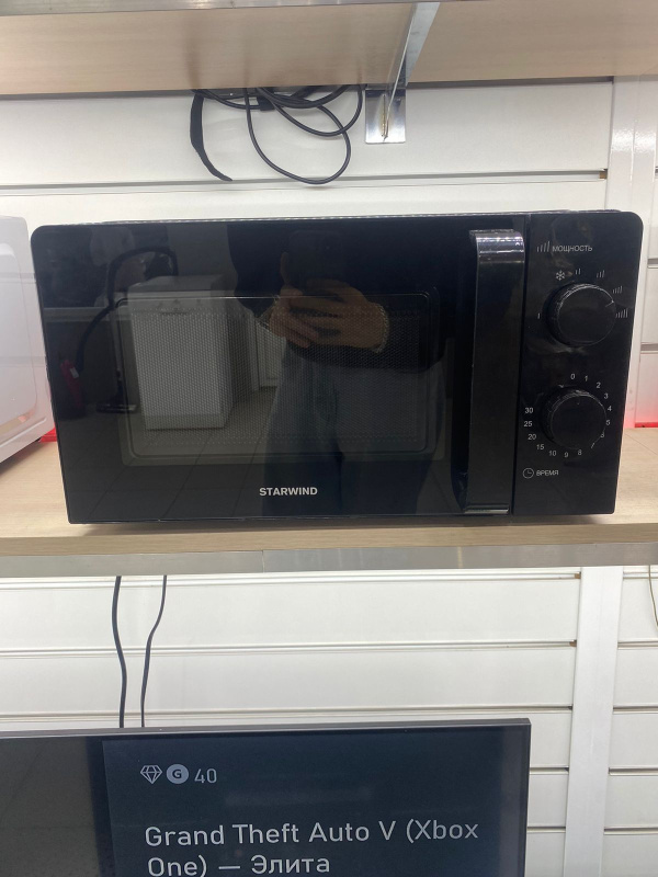 Микроволновая печь Starwind SMW4520