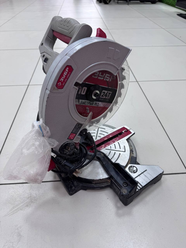 Торцовочная пила Зубр зпт-210-1400л