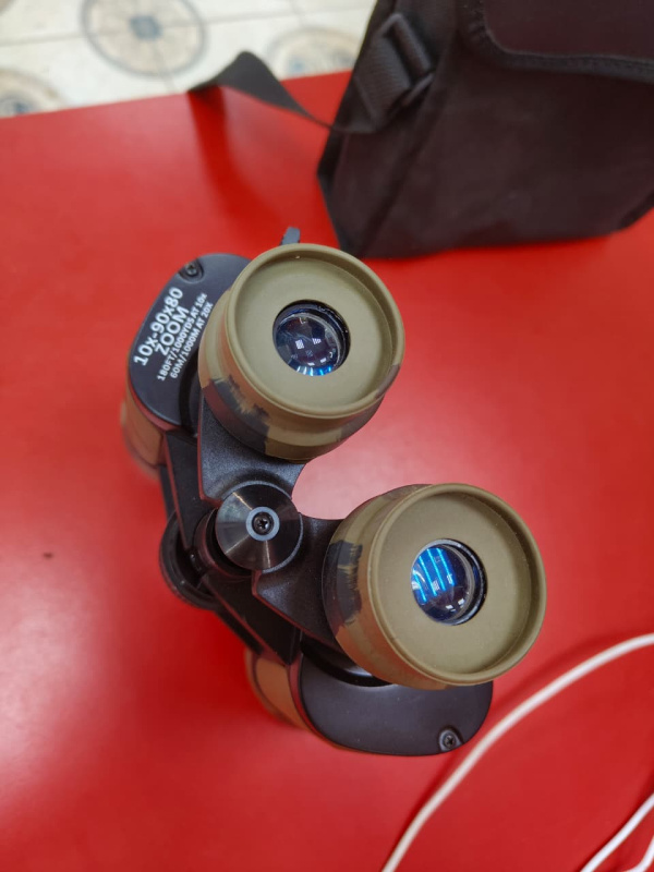 Бинокль  10х-90х80