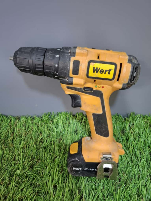 Шуруповерт Wert CD 10.8-2TLi (1.5Ah)