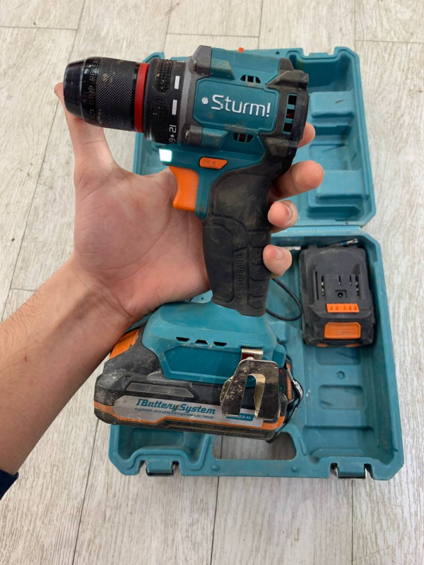 Шуруповерт Sturm! CD1235