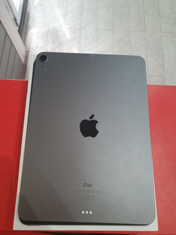 Планшет Apple iPad Air (4-го поколения) (2020)