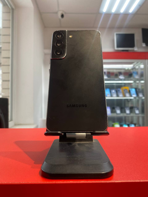 Мобильный телефон Samsung Galaxy S22