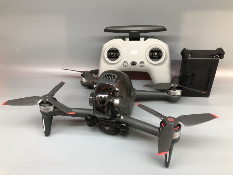 Квадрокоптер DJI FPV Combo