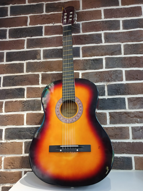 Классическая гитара BELUCCI  BC-3905