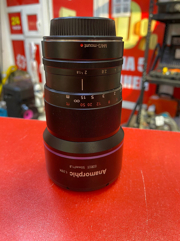 Объектив SIRUI  ANAMORPHIC 1.33 50MM
