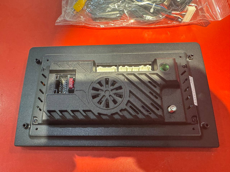 Автомагнитола Teyno CC4 Pro