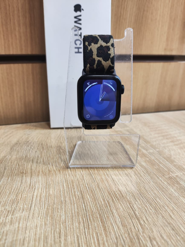 Часы смарт Apple SE gen2 40mm