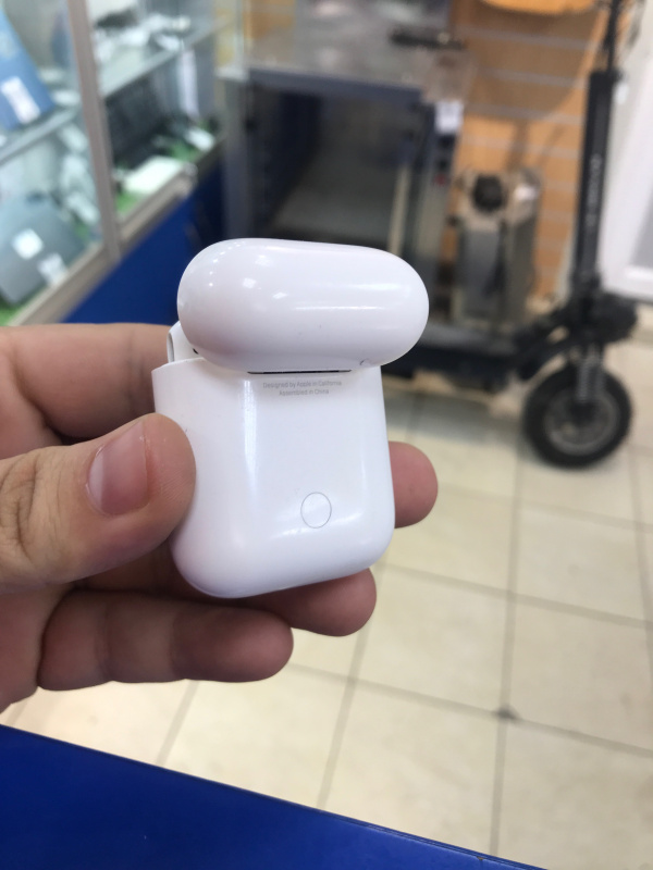 Наушники Apple 2