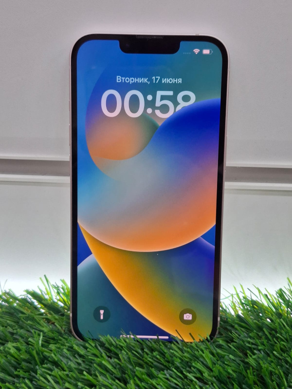 Мобильный телефон Apple iPhone 13